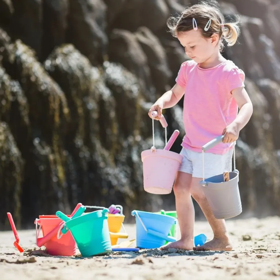 Bigjigs Emmer Eggshell Green Activity Bucket