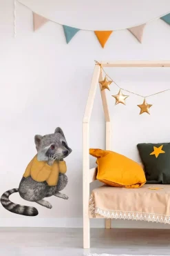 Sticky Tales Muursticker Wasbeer met Trui